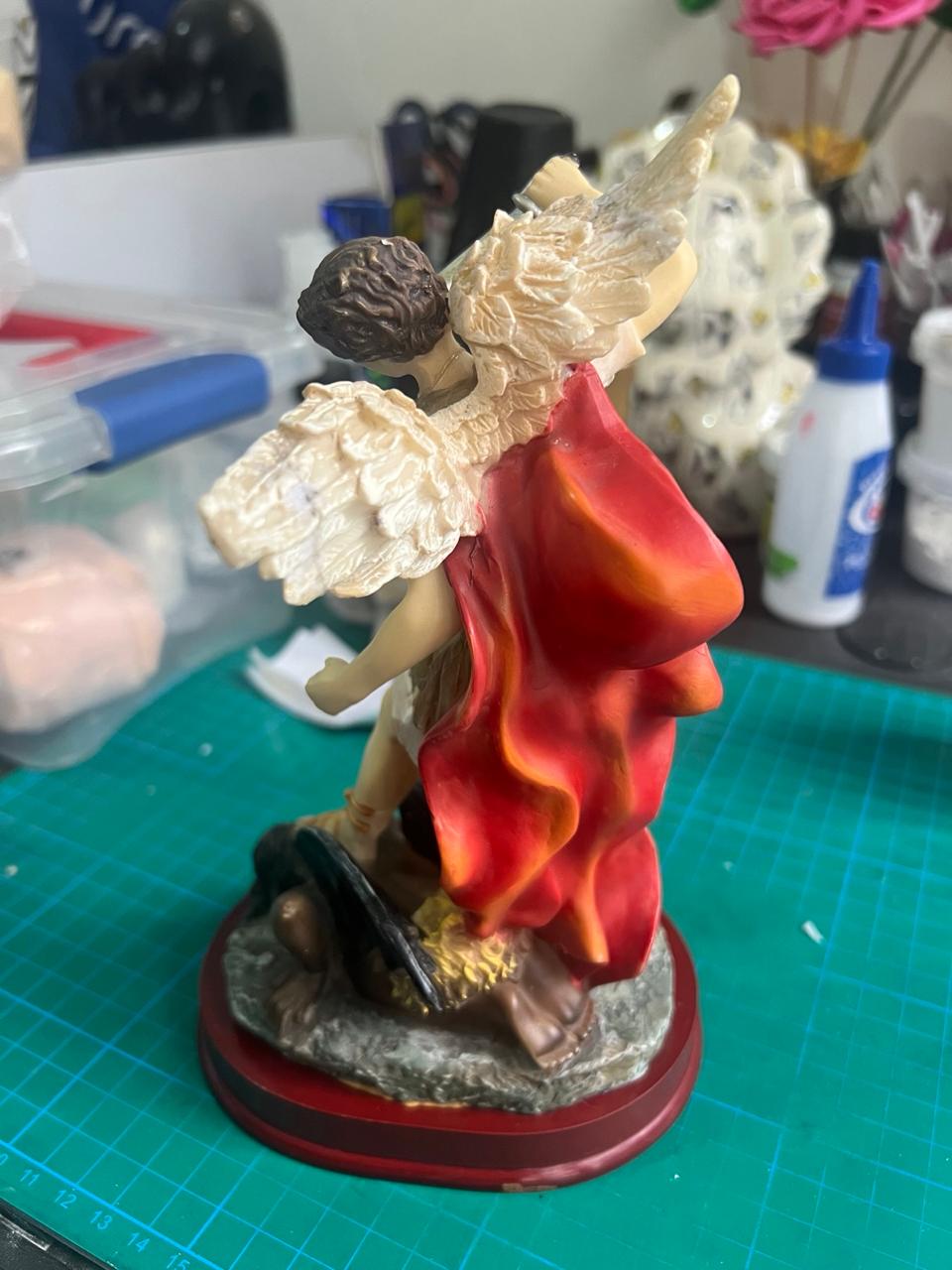 Proceso de restauración de imagen religiosa